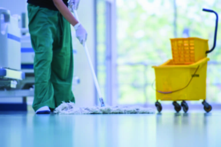 pondsco-facility-services_Mopping-Hospital-Floor-768x512-min