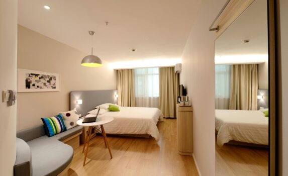 hotel-room hotel-room